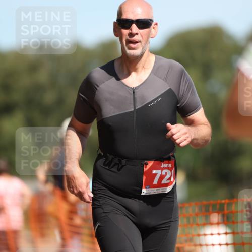 07.09.2025 - 19. Norderstedt Triathlon Michael Strokosch http://msf.ph/oto/8809403 07.09.2025 12:46:27 Laufen 278, 695, 728, 838 meine-sportfotos.de