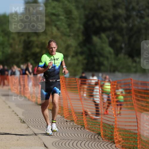 07.09.2025 - 19. Norderstedt Triathlon Michael Strokosch http://msf.ph/oto/8809416 07.09.2025 11:36:59 Laufen 771 meine-sportfotos.de