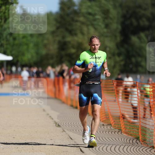 07.09.2025 - 19. Norderstedt Triathlon Michael Strokosch http://msf.ph/oto/8809429 07.09.2025 11:37:00 Laufen 771, 1191 meine-sportfotos.de
