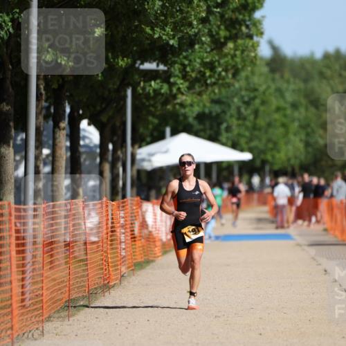 07.09.2025 - 19. Norderstedt Triathlon Michael Strokosch http://msf.ph/oto/8809444 07.09.2025 11:37:03 Laufen 771, 1191 meine-sportfotos.de