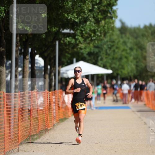 07.09.2025 - 19. Norderstedt Triathlon Michael Strokosch http://msf.ph/oto/8809448 07.09.2025 11:37:04 Laufen 771, 1191 meine-sportfotos.de