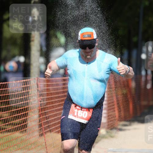 07.09.2025 - 19. Norderstedt Triathlon Michael Strokosch http://msf.ph/oto/8809454 07.09.2025 13:24:13 Laufen 160, 725, 810 meine-sportfotos.de