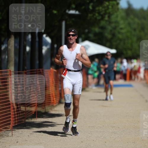 07.09.2025 - 19. Norderstedt Triathlon Michael Strokosch http://msf.ph/oto/8809460 07.09.2025 12:46:37 Laufen 697, 788, 838 meine-sportfotos.de