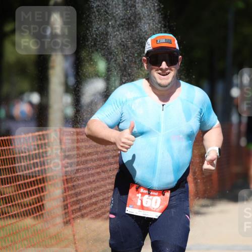 07.09.2025 - 19. Norderstedt Triathlon Michael Strokosch http://msf.ph/oto/8809461 07.09.2025 13:24:13 Laufen 160, 725, 810 meine-sportfotos.de