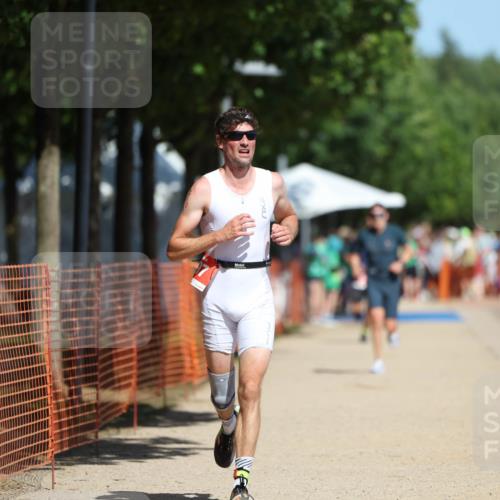 07.09.2025 - 19. Norderstedt Triathlon Michael Strokosch http://msf.ph/oto/8809467 07.09.2025 12:46:38 Laufen 697, 788 meine-sportfotos.de