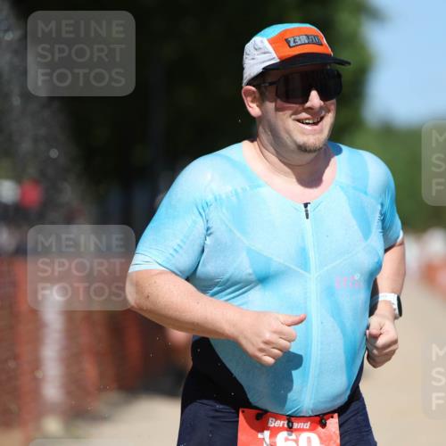 07.09.2025 - 19. Norderstedt Triathlon Michael Strokosch http://msf.ph/oto/8809470 07.09.2025 13:24:14 Laufen 160, 725, 810 meine-sportfotos.de