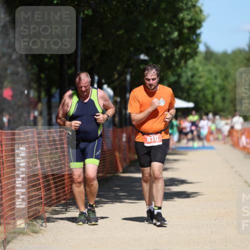07.09.2025 - 19. Norderstedt Triathlon Michael Strokosch http://msf.ph/oto/8809475 07.09.2025 13:24:15 Laufen 160, 725, 810 meine-sportfotos.de