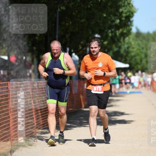 07.09.2025 - 19. Norderstedt Triathlon Michael Strokosch http://msf.ph/oto/8809482 07.09.2025 13:24:15 Laufen 160, 725, 810 meine-sportfotos.de