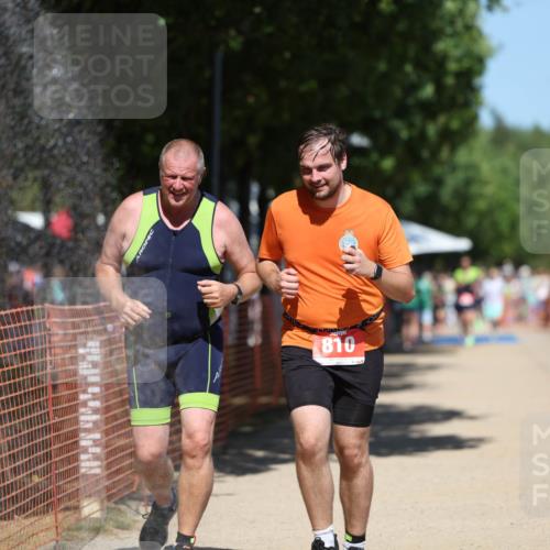 07.09.2025 - 19. Norderstedt Triathlon Michael Strokosch http://msf.ph/oto/8809498 07.09.2025 13:24:17 Laufen 725, 810, 1328 meine-sportfotos.de