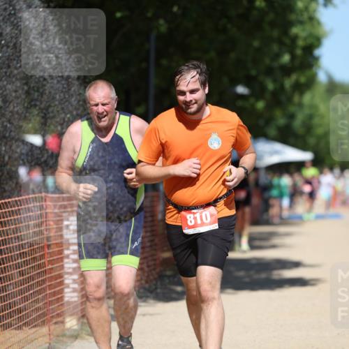 07.09.2025 - 19. Norderstedt Triathlon Michael Strokosch http://msf.ph/oto/8809501 07.09.2025 13:24:17 Laufen 725, 810, 1328 meine-sportfotos.de