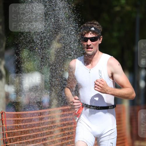 07.09.2025 - 19. Norderstedt Triathlon Michael Strokosch http://msf.ph/oto/8809504 07.09.2025 12:46:40 Laufen 697, 788 meine-sportfotos.de