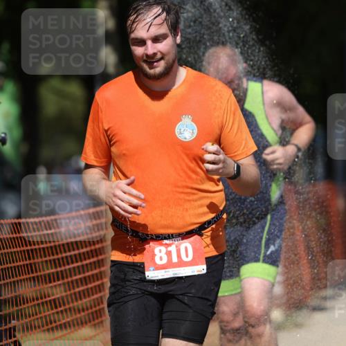 07.09.2025 - 19. Norderstedt Triathlon Michael Strokosch http://msf.ph/oto/8809533 07.09.2025 13:24:19 Laufen 725, 810, 1328 meine-sportfotos.de