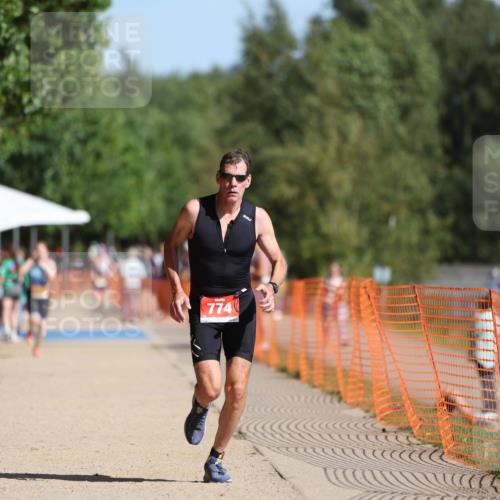 07.09.2025 - 19. Norderstedt Triathlon Michael Strokosch http://msf.ph/oto/8809542 07.09.2025 11:37:27 Laufen 774 meine-sportfotos.de
