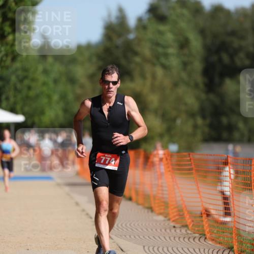 07.09.2025 - 19. Norderstedt Triathlon Michael Strokosch http://msf.ph/oto/8809550 07.09.2025 11:37:28 Laufen 774 meine-sportfotos.de