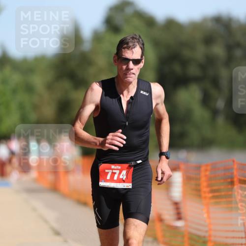 07.09.2025 - 19. Norderstedt Triathlon Michael Strokosch http://msf.ph/oto/8809584 07.09.2025 11:37:30 Laufen 774 meine-sportfotos.de