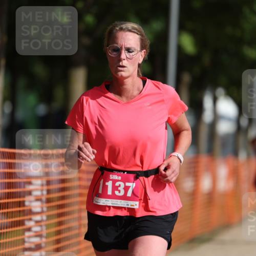 07.09.2025 - 19. Norderstedt Triathlon Michael Strokosch http://msf.ph/oto/8809599 07.09.2025 10:37:11 Laufen 1137 meine-sportfotos.de