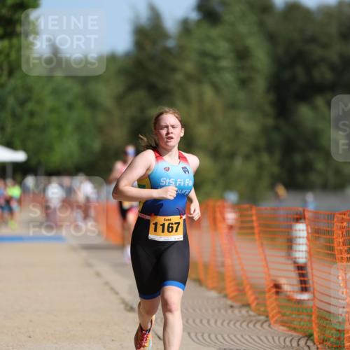 07.09.2025 - 19. Norderstedt Triathlon Michael Strokosch http://msf.ph/oto/8809651 07.09.2025 11:37:40 Laufen 1158, 1167 meine-sportfotos.de