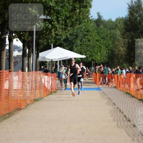 07.09.2025 - 19. Norderstedt Triathlon Michael Strokosch http://msf.ph/oto/8809654 07.09.2025 10:38:18 Laufen 1138 meine-sportfotos.de