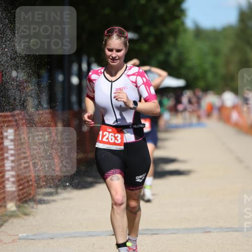 07.09.2025 - 19. Norderstedt Triathlon Michael Strokosch http://msf.ph/oto/8809662 07.09.2025 13:24:36 Laufen 275, 331, 1263, 1389 meine-sportfotos.de