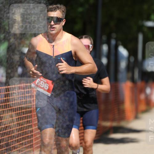 07.09.2025 - 19. Norderstedt Triathlon Michael Strokosch http://msf.ph/oto/8809663 07.09.2025 12:47:00 Laufen 696, 776, 1213, 1247 meine-sportfotos.de