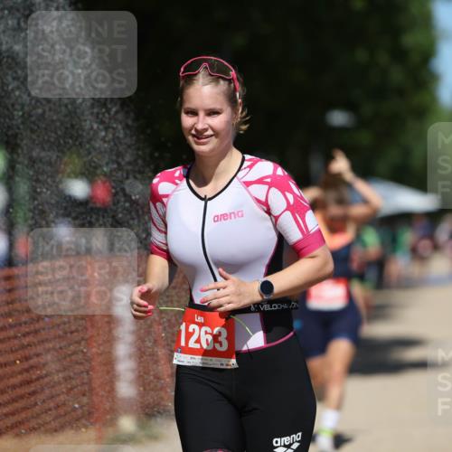 07.09.2025 - 19. Norderstedt Triathlon Michael Strokosch http://msf.ph/oto/8809674 07.09.2025 13:24:37 Laufen 331, 1263, 1389, 1396 meine-sportfotos.de