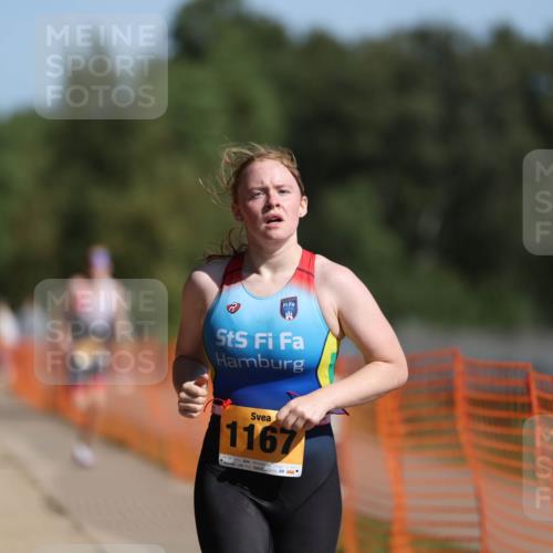 07.09.2025 - 19. Norderstedt Triathlon Michael Strokosch http://msf.ph/oto/8809677 07.09.2025 11:37:41 Laufen 1158, 1167 meine-sportfotos.de