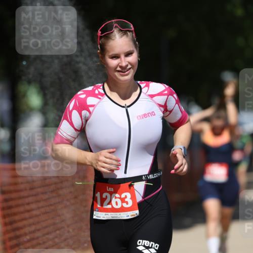 07.09.2025 - 19. Norderstedt Triathlon Michael Strokosch http://msf.ph/oto/8809679 07.09.2025 13:24:37 Laufen 331, 1263, 1389, 1396 meine-sportfotos.de