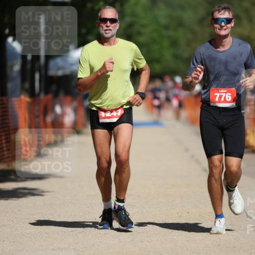 07.09.2025 - 19. Norderstedt Triathlon Michael Strokosch http://msf.ph/oto/8809703 07.09.2025 12:47:03 Laufen 696, 776, 1213, 1247 meine-sportfotos.de