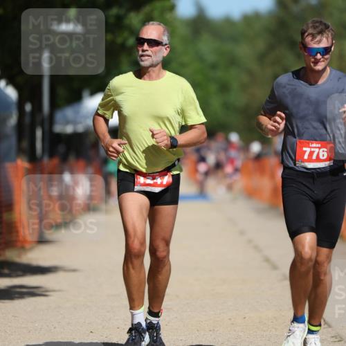 07.09.2025 - 19. Norderstedt Triathlon Michael Strokosch http://msf.ph/oto/8809711 07.09.2025 12:47:04 Laufen 696, 776, 1213, 1247 meine-sportfotos.de