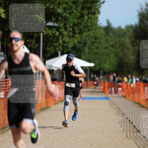 07.09.2025 - 19. Norderstedt Triathlon Michael Strokosch http://msf.ph/oto/8809720 07.09.2025 10:38:25 Laufen 1138, 1147 meine-sportfotos.de