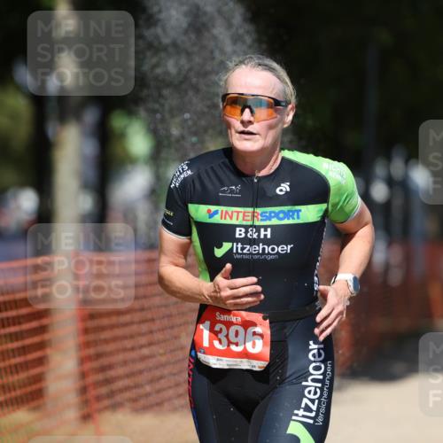 07.09.2025 - 19. Norderstedt Triathlon Michael Strokosch http://msf.ph/oto/8809737 07.09.2025 13:24:47 Laufen 222, 1366, 1396 meine-sportfotos.de
