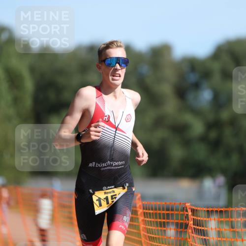 07.09.2025 - 19. Norderstedt Triathlon Michael Strokosch http://msf.ph/oto/8809739 07.09.2025 11:37:48 Laufen 1158 meine-sportfotos.de