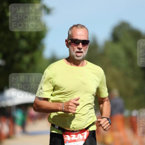 07.09.2025 - 19. Norderstedt Triathlon Michael Strokosch http://msf.ph/oto/8809740 07.09.2025 12:47:06 Laufen 776, 1247 meine-sportfotos.de