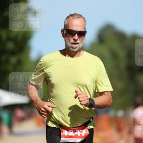 07.09.2025 - 19. Norderstedt Triathlon Michael Strokosch http://msf.ph/oto/8809744 07.09.2025 12:47:06 Laufen 776, 1247 meine-sportfotos.de