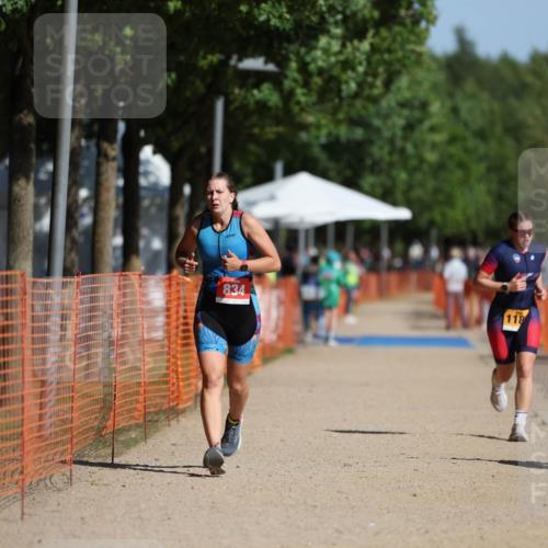 07.09.2025 - 19. Norderstedt Triathlon Michael Strokosch http://msf.ph/oto/8809788 07.09.2025 11:38:02 Laufen 770, 834, 1181 meine-sportfotos.de