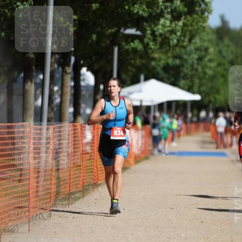 07.09.2025 - 19. Norderstedt Triathlon Michael Strokosch http://msf.ph/oto/8809792 07.09.2025 11:38:02 Laufen 770, 834, 1181 meine-sportfotos.de