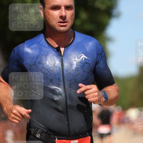 07.09.2025 - 19. Norderstedt Triathlon Michael Strokosch http://msf.ph/oto/8809807 07.09.2025 13:24:57 Laufen 222, 813, 1326, 1366 meine-sportfotos.de