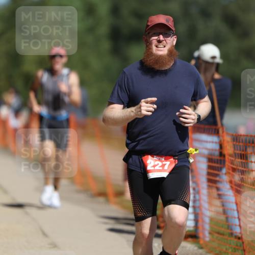 07.09.2025 - 19. Norderstedt Triathlon Michael Strokosch http://msf.ph/oto/8809810 07.09.2025 12:47:21 Laufen 151, 227, 713 meine-sportfotos.de