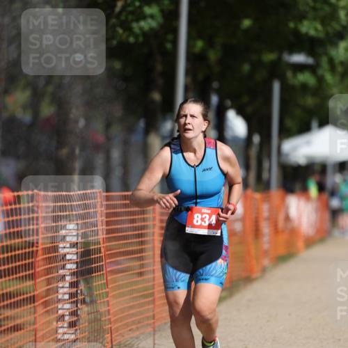 07.09.2025 - 19. Norderstedt Triathlon Michael Strokosch http://msf.ph/oto/8809821 07.09.2025 11:38:05 Laufen 770, 834, 1181 meine-sportfotos.de