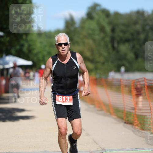 07.09.2025 - 19. Norderstedt Triathlon Michael Strokosch http://msf.ph/oto/8809836 07.09.2025 13:25:00 Laufen 813, 1326 meine-sportfotos.de