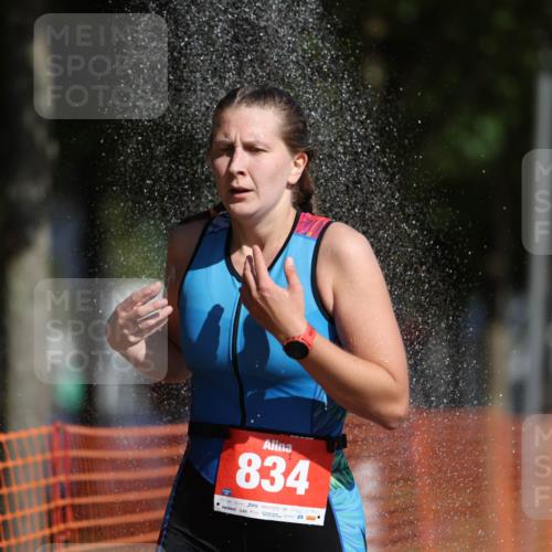 07.09.2025 - 19. Norderstedt Triathlon Michael Strokosch http://msf.ph/oto/8809865 07.09.2025 11:38:08 Laufen 770, 834, 1181 meine-sportfotos.de