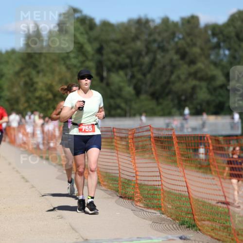 07.09.2025 - 19. Norderstedt Triathlon Michael Strokosch http://msf.ph/oto/8809895 07.09.2025 13:25:09 Laufen 342, 360, 755, 1230 meine-sportfotos.de