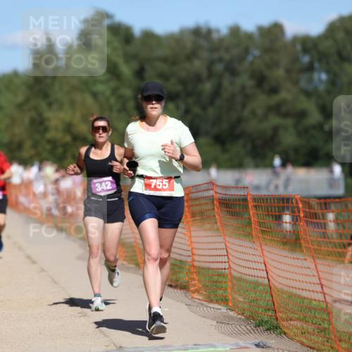 07.09.2025 - 19. Norderstedt Triathlon Michael Strokosch http://msf.ph/oto/8809911 07.09.2025 13:25:10 Laufen 342, 360, 755, 1230 meine-sportfotos.de