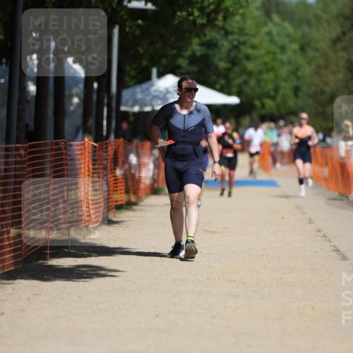 07.09.2025 - 19. Norderstedt Triathlon Michael Strokosch http://msf.ph/oto/8809955 07.09.2025 12:47:46 Laufen 210, 857 meine-sportfotos.de
