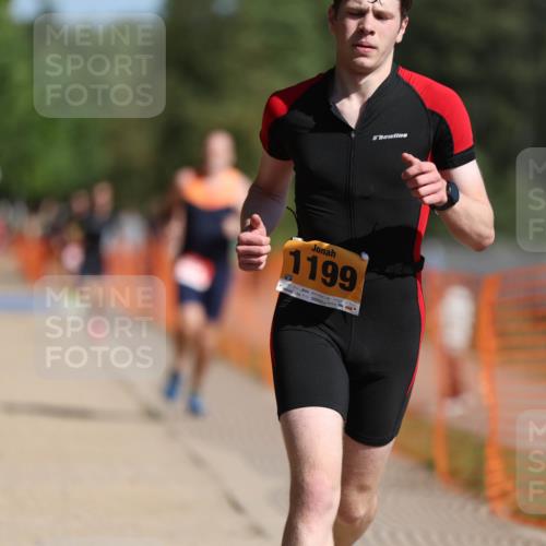07.09.2025 - 19. Norderstedt Triathlon Michael Strokosch http://msf.ph/oto/8809980 07.09.2025 11:38:46 Laufen 833, 1199, 1340 meine-sportfotos.de
