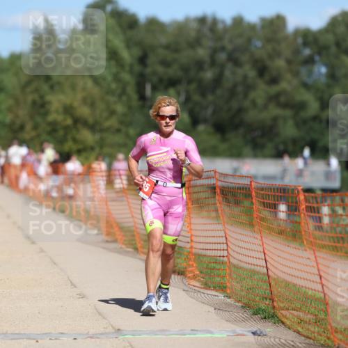 07.09.2025 - 19. Norderstedt Triathlon Michael Strokosch http://msf.ph/oto/8809995 07.09.2025 13:25:19 Laufen 235, 360 meine-sportfotos.de
