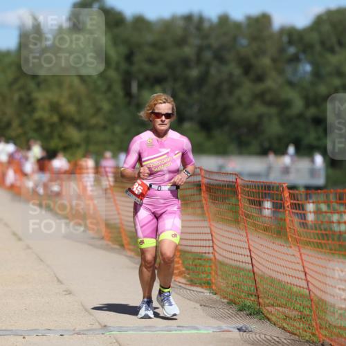 07.09.2025 - 19. Norderstedt Triathlon Michael Strokosch http://msf.ph/oto/8809999 07.09.2025 13:25:19 Laufen 235, 360 meine-sportfotos.de