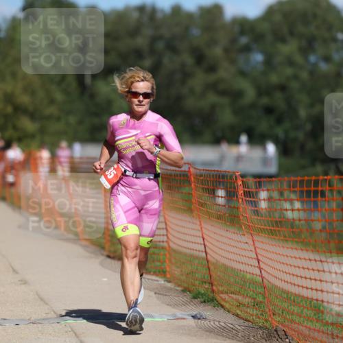 07.09.2025 - 19. Norderstedt Triathlon Michael Strokosch http://msf.ph/oto/8810007 07.09.2025 13:25:20 Laufen 235, 360 meine-sportfotos.de