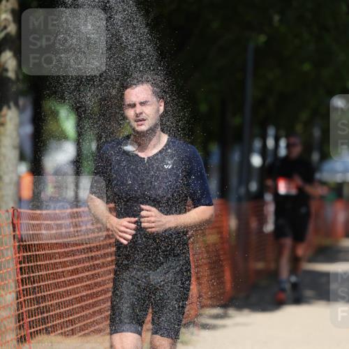 07.09.2025 - 19. Norderstedt Triathlon Michael Strokosch http://msf.ph/oto/8810042 07.09.2025 13:25:33 Laufen 171, 1331 meine-sportfotos.de