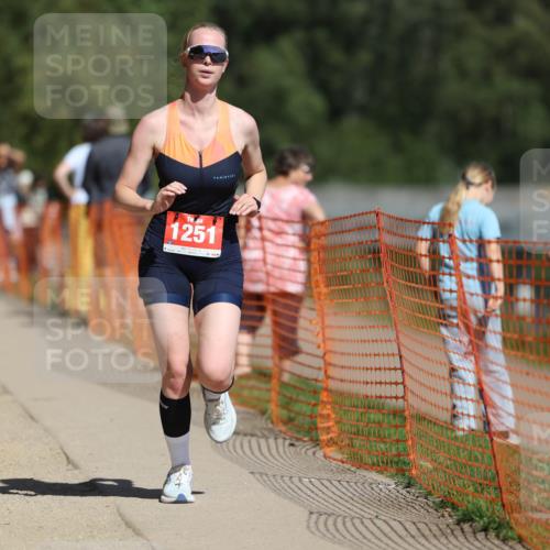 07.09.2025 - 19. Norderstedt Triathlon Michael Strokosch http://msf.ph/oto/8810043 07.09.2025 12:48:00 Laufen 216, 1251, 1315 meine-sportfotos.de